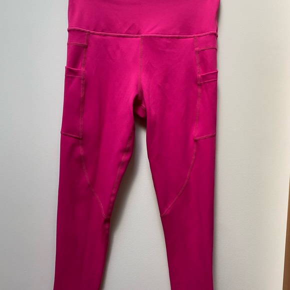 Zyia Active Women’s Party Pink Light n Tight Hi-Rise Capri Leggings Size 4 - Picture 5 of 5